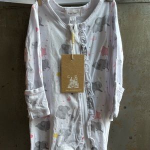 Angel dear sleeper onesie 0-3m - elephants and stars NWT